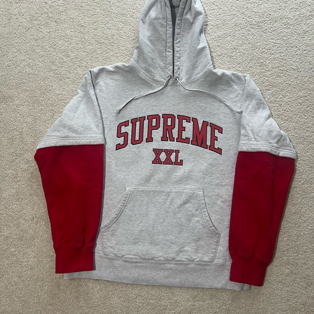 Supreme Men's Gray and Red Hoodie